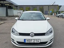 Vit Begagnad 2016 VW Golf VII Kombi | 83 000 kr (Bra pris)