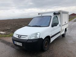 Vit Begagnad 2004 Peugeot Partner Van | 19 900 kr (Marknadspris)