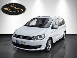 Vit Begagnad 2015 VW Sharan Minibuss | 163 999 kr (Marknadspris)
