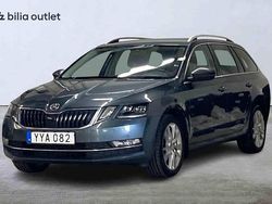 Grå Begagnad 2018 Skoda Octavia Kombi | 129 900 kr (Marknadspris)