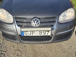 Grå Begagnad 2008 VW Golf VI Kombi | 6 000 kr (Superpris)