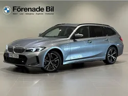 Grå (skyscraper grå metallic) Begagnad 2024 BMW 330e M Sport Kombi | 519 000 kr (Marknadspris)