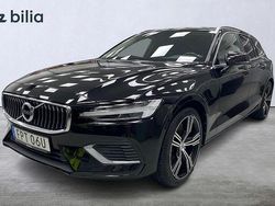 Svart Begagnad 2021 Volvo V60 Inscription Kombi | 319 900 kr (Marknadspris)