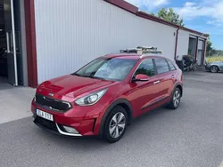 Röd Begagnad 2018 Kia Niro Advance SUV | 129 500 kr (Marknadspris)