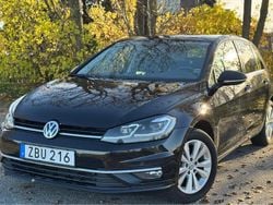 Svart Begagnad 2018 VW Golf VII Halvkombi | 146 000 kr (Bra pris)