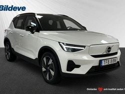 Vit Begagnad 2024 Volvo XC40 Core SUV | 439 900 kr