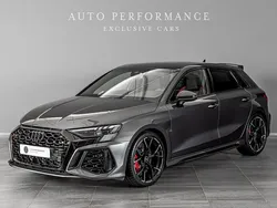 Grå (grå metallic) Begagnad 2024 Audi RS3 Sportback Comfort Halvkombi | 699 900 kr