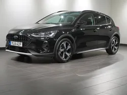 Svart (agate black metallic) Begagnad 2022 Ford Focus Active Halvkombi | 229 900 kr (Lite dyr)