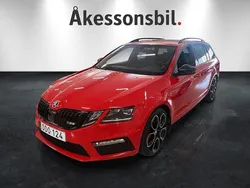 Röd Begagnad 2018 Skoda Octavia RS Kombi | 229 900 kr (Dyr)