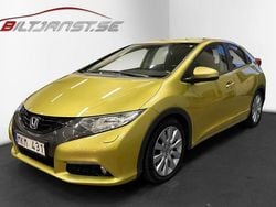 Gul Begagnad 2013 Honda Civic Sport Halvkombi | 79 900 kr (Bra pris)