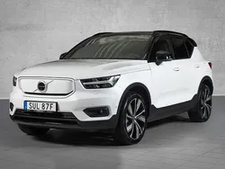 Vit Begagnad 2022 Volvo XC40 Pro SUV | 359 000 kr