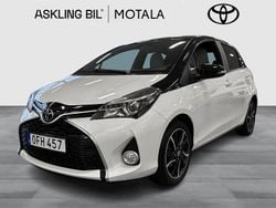 Vit Begagnad 2016 Toyota Yaris Style Halvkombi | 119 002 kr (Marknadspris)