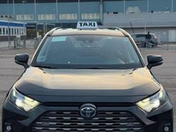 Svart Begagnad 2023 Toyota RAV4 Hybrid Executive SUV | 350 000 kr (Marknadspris)