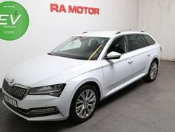 Vit Begagnad 2021 Skoda Superb Style Kombi | 209 800 kr (Bra pris)