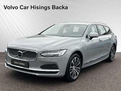 Grå Begagnad 2024 Volvo V90 Core Kombi | 449 900 kr (Marknadspris)