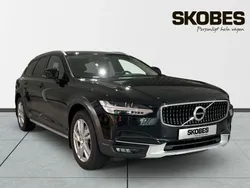 Svart Begagnad 2018 Volvo V90 CC Business Edition Kombi | 274 900 kr (Marknadspris)