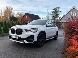 Vit Begagnad 2021 BMW X1 Sport Line SUV | 249 000 kr (Bra pris)