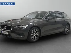 Grå Begagnad 2023 Volvo V60 Core Kombi | 324 900 kr (Bra pris)