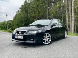 Grå Begagnad 2004 Honda Accord Executive Sedan | 99 000 kr