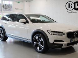 Vit Begagnad 2018 Volvo V90 CC Momentum Kombi | 279 900 kr (Marknadspris)