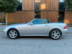 Ljusgrå Begagnad 2003 Mercedes SLK200 Cab | 74 500 kr (Marknadspris)