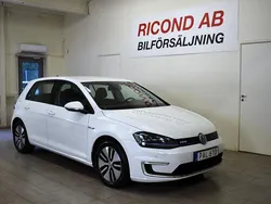 Vit Begagnad 2016 VW e-Golf Halvkombi | 139 900 kr (Marknadspris)