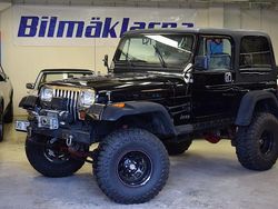 Svart Begagnad 1990 Jeep Wrangler SUV | 129 500 kr