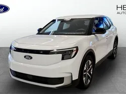 Vit (white) Ny 2025 Ford Explorer Business Edition SUV | 510 900 kr (Marknadspris)