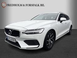 Vit Begagnad 2020 Volvo V60 Momentum Kombi | 307 500 kr (Marknadspris)