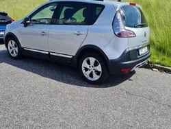 Silver Begagnad 2015 Renault Scénic III Bose Edition Minibuss | 99 900 kr (Marknadspris)