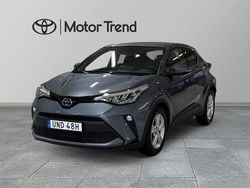 Grå Begagnad 2022 Toyota C-HR Edition SUV | 285 000 kr (Marknadspris)