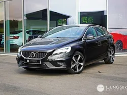 Svart Begagnad 2018 Volvo V40 R-Design Kombi | 229 900 kr (Dyr)
