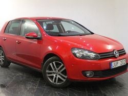 Röd Begagnad 2009 VW Golf VI Halvkombi | 54 700 kr (Marknadspris)