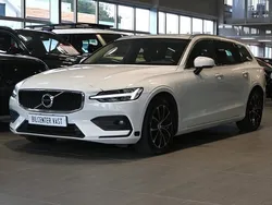 Vit Begagnad 2020 Volvo V60 Momentum Kombi | 244 000 kr (Lite dyr)