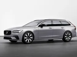 Silver Ny 2025 Volvo V90 Plus Kombi | 583 300 kr (Marknadspris)