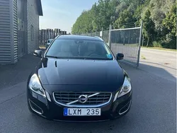 Svart Begagnad 2012 Volvo V60 Summum Kombi | 96 000 kr (Bra pris)