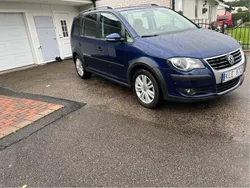 Blå Begagnad 2008 VW Touran Cross Minibuss | 53 500 kr (Lite dyr)
