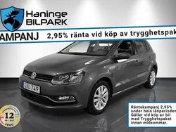 Grå Begagnad 2015 VW Polo Halvkombi | 144 900 kr (Marknadspris)