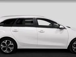 Vit Begagnad 2020 Kia Ceed Sportswagon Kombi | 229 700 kr (Lite dyr)