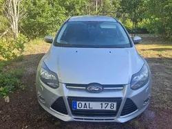 Grå Begagnad 2014 Ford Focus Titanium Kombi | 63 000 kr (Bra pris)