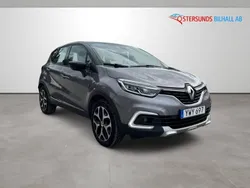 Flerfärgad Begagnad 2018 Renault Captur SUV | 109 900 kr (Marknadspris)