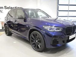 Blå Begagnad 2022 BMW X5 iPerformance SUV | 749 000 kr