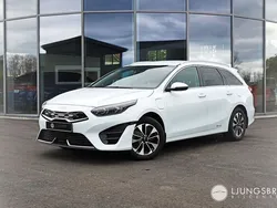 Vit Begagnad 2021 Kia Ceed Sportswagon Advance Kombi | 229 500 kr (Marknadspris)