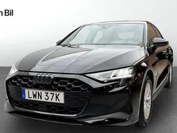 Svart Begagnad 2024 Audi A3 Sportback Proline Halvkombi | 309 000 kr (Marknadspris)