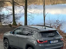 Grå Begagnad 2020 Jeep Compass Trailhawk SUV | 270 000 kr (Marknadspris)