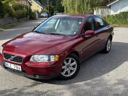 Röd Begagnad 2005 Volvo S60 Business Edition Sedan | 79 000 kr (Dyr)