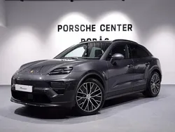 Grå (grey) Begagnad 2025 Porsche Macan SUV | 999 000 kr