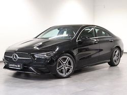 Svart (svart metallic) Begagnad 2024 Mercedes CLA200 AMG Sportkupé | 399 000 kr (Lite dyr)