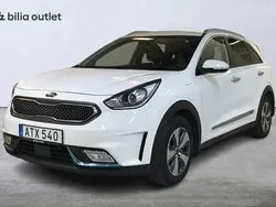 Vit Begagnad 2018 Kia Niro Advance SUV | 199 900 kr (Marknadspris)