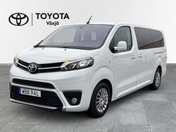Vit Begagnad 2024 Toyota Proace Verso Kombi | 409 000 kr (Bra pris)